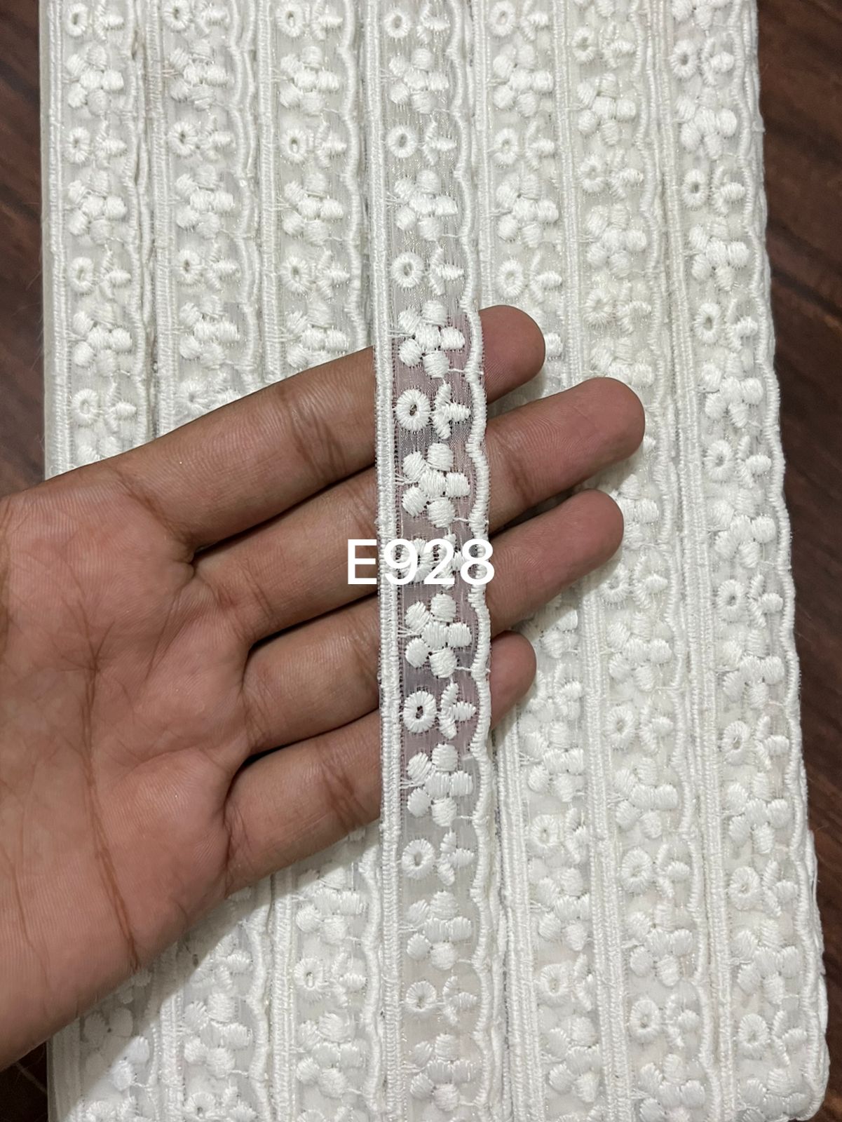 ₹11.11/mtr Organza Lace For Ladies Suit (Pack of 1 )